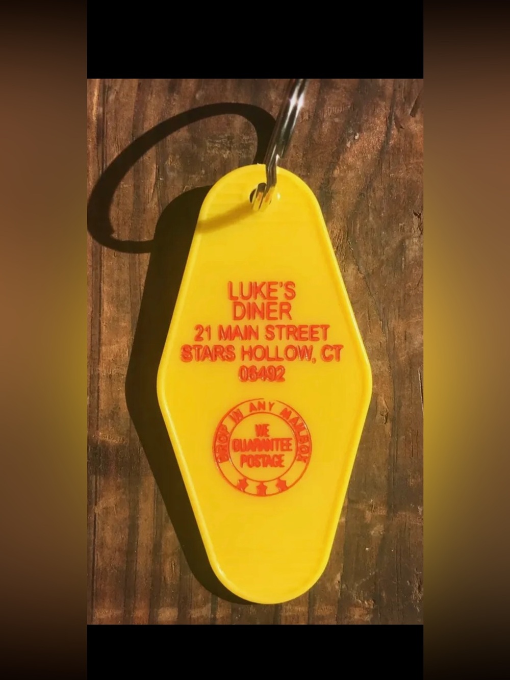 Gilmore Girls Luke’s Diner Yellow Retro Motel Key Tag Keychain